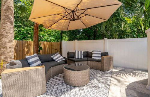 4 Bedroom 3 Full Bath Boho Oasis Saltwater Pool Near Downtown, North of Hyde Park Sleeps 12 Pets OK - Foto 45