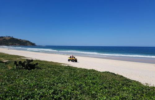 Apartamento 2 quartos 2 banheiros frente praia - Foto 16