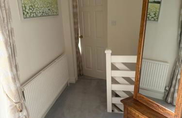 West Cottage, Free Breakfast supplied with free range eggs With log burner - Foto 16