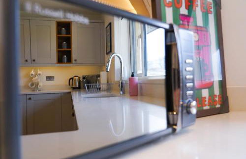 Moonlight Lodge - 4 bedroom Barn with Hot Tub! - Foto 55