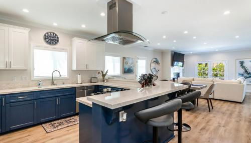 Family Beach House, 400ft to Beach, Parking, BBQ - Foto 2