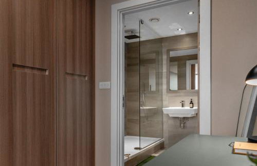 Lusso by Luisa - 2 Bed Modern Luxury Apartment in Central Birmingham (5*) - Photo 4