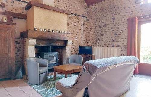 Gîte chaleureux dans un ancien corps de ferme avec wifi, cheminée et grand jardin à Châteaudun - FR-1-581-71 - Foto 10