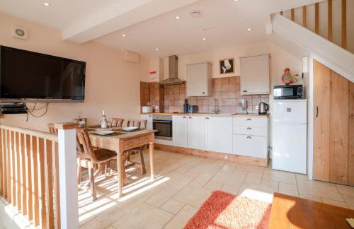 Pheasant Cottage Stunning peaceful home parking - Pass the Keys - Photo 4