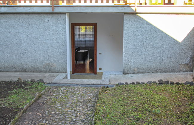 2 bedroom House in Castelveccana with garden - Photo 18