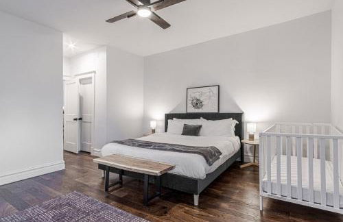 Ann Avenue Spacious 3BR Home with Games, Yard and Near Downtown - Photo 21