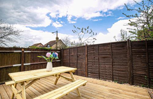 Milton Keynes for Families and Contractors with Private Parking - Foto 24