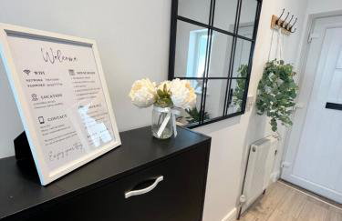 Spacious, cosy & stylish 3 Bed Home in Salford, near Trafford Park - Free Parking - Foto 22