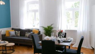 BELLA - Business&Family - 2 Zimmer direkt neben Schloß, Parkplatz, SmartTV, Netflix, Waschmaschine, 24h Checkin, 71qm, Kingsizebett, Hotelbettwäsche - Photo 5