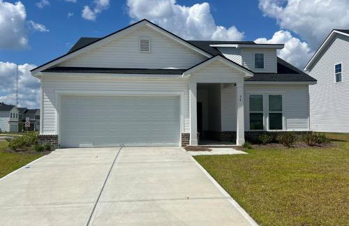 NEW HOUSE! 4BR Entire house Near Airport - Photo 1