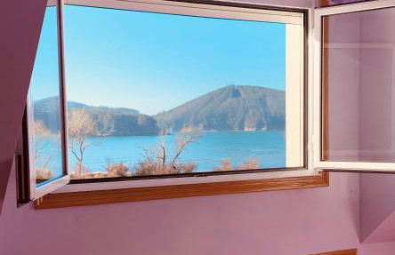 Ático en primera línea de playa - Foto 1