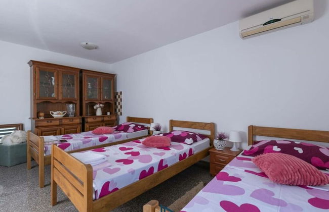 Adalene Comfortable Holiday Residence - Foto 2
