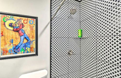 Modern Louisville Apartment with Furnished Deck - Foto 16