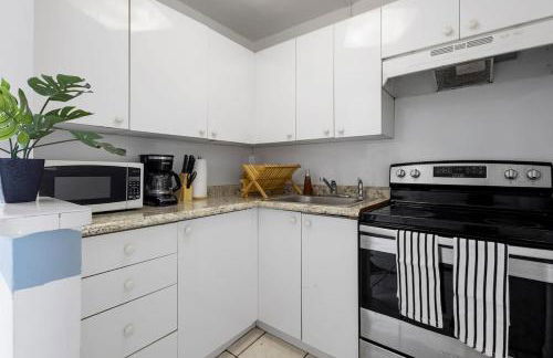 Bayshore Bliss, Cozy with Water Views of Miami Bay - Foto 40