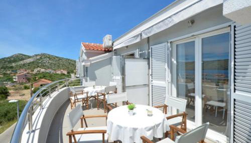 Apartments Vrania - Photo 2