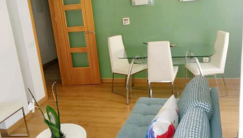 Modern Apartment Málaga 80 m² + Balcony - Foto 2