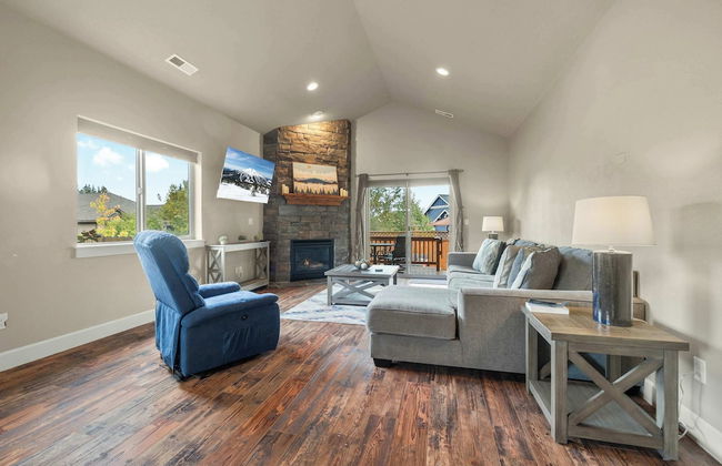 Hot-tub, Pet-friendly, 30 min to Mt Bachelor! - Foto 10