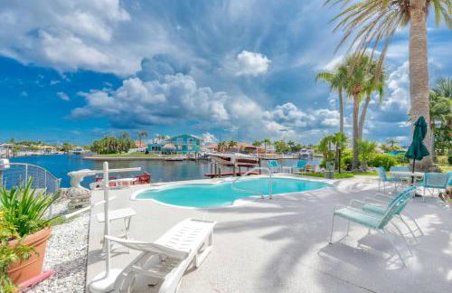 Waterfront Gulf Getaway - Foto 1