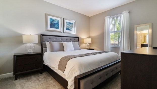 Lovely Pool Home With Spa And Game Room 8 Bedroom Condo by RedAwning - Foto 3, Habitación