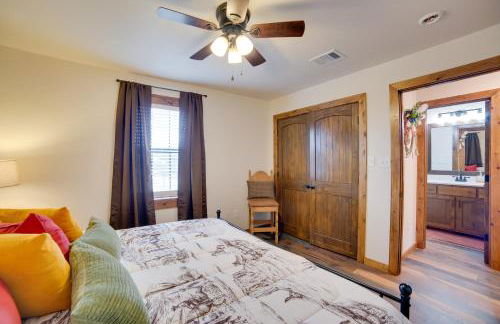 Porch and Fire Pit Ranch Retreat in Blue Ridge! - Foto 16