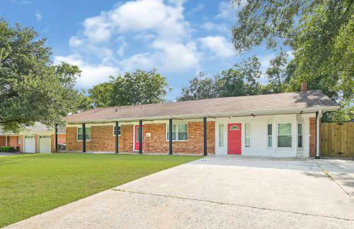 Updated 5BR Baytown Home | Sleeps 12 |Patio&Grill - Foto 18