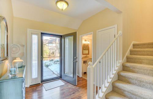 Walk to Beach: Home w/ Pool Access in White Stone - Photo 12