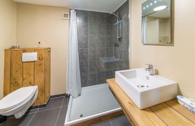 Holiday Home in Vielsalm With Bubble Bath - Photo 19