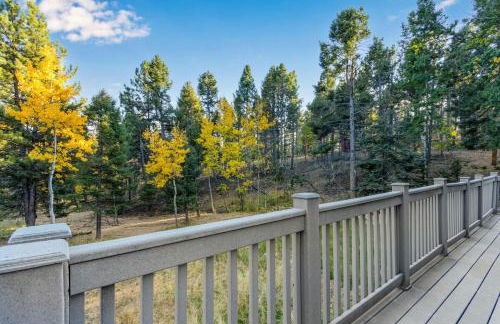 Woodland Park Scandi Cabin, Mtn Views & Hot Tub - Foto 11