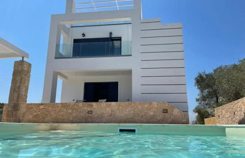 Souvala /Aegina. Excellent location Luxury villa. - Foto 1