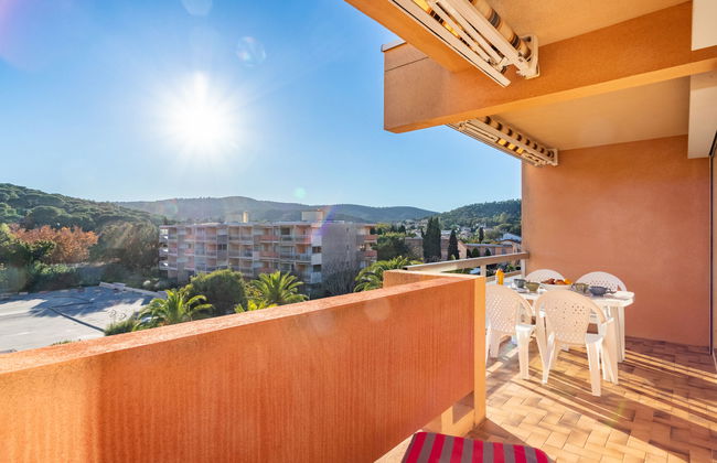 1 bedroom Apartment in Bormes-les-Mimosas with swimming pool and garden - Photo 12