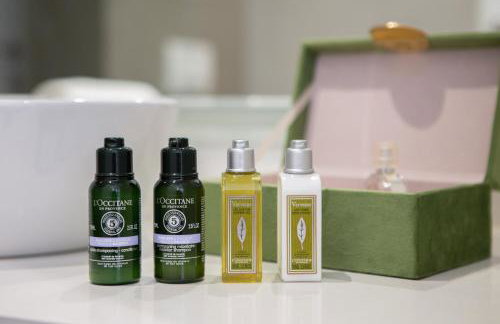 New LUXURY apartment with sea view and PRIVATE heated pool, 50m from the beach - Foto 34