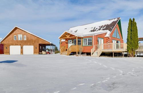 Steps From Lake George! 8-Acre Home with Dock Access - Foto 24