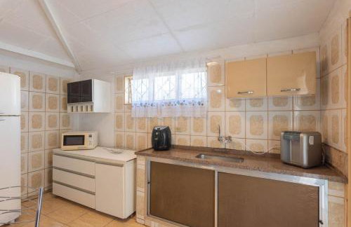 Casa com Piscina e Churrasqueira no Parque Fehr - Foto 10