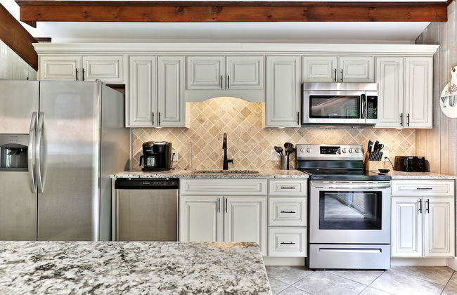 Breakaway House by Killington Vacation Rentals - Photo 35