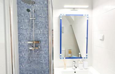 Traditional Home & Private Rooftop Olhão - Photo 32