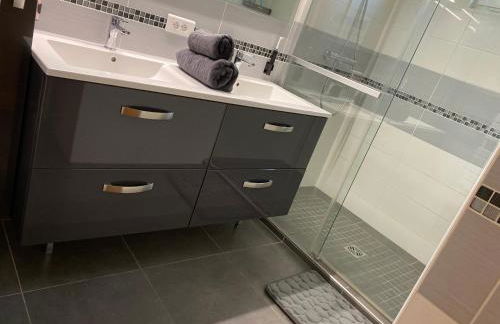 Quite House - Photo 30