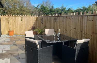 Bumblebee Barn, Luxury contemporary holiday home - Photo 8