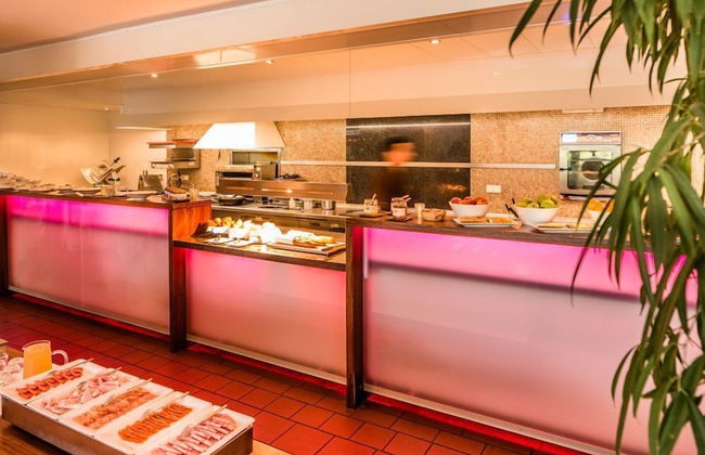 Hidalgo Suites & Restaurant - Photo 42