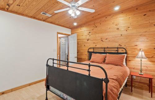 Wonderland Cabin - Enchanting Lakeside Sanctuary - Foto 13