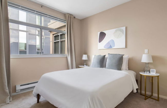 Bellevue Modern 2BD 2BA Apartment - Foto 12