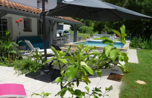 Toki Eder chez Marisol, piscine chauffée, décoration soignée et océan à 15 minutes entre Bayonne et Hossegor - Foto 17