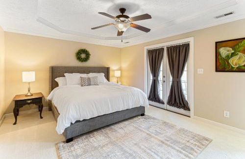 Amazing Home w/ Huge Pool, Game Tables, Movie room, and More! - Foto 27