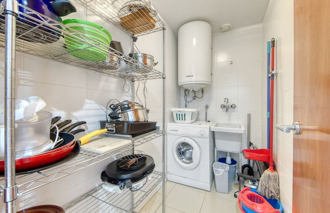 Apartment in Roses Near Sandy Beach - Photo 29