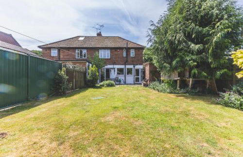 Spacious 3BR Home Huge Garden Free Parking - Foto 12