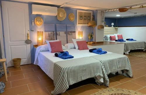 6 Bedroom Luxury Villa, Jacuzzi & heated pool 18 guests - Foto 24