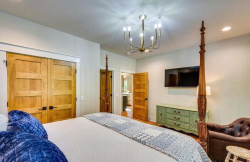 Luxurious Clarkesville Cabin with Decks and Fire Pit - Foto 18