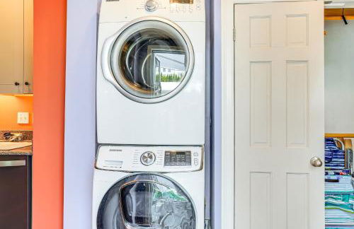 Walk to the T North Shore Retreat Near Salem Fun! - Foto 12