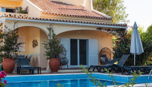 Beach villa Casa de Amanhã 450 mts to the beach with beautiful garden and heated saltwater pool - Foto 4
