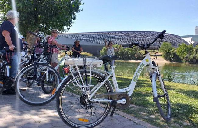 Tour en bicicleta por Zaragoza - Foto 4