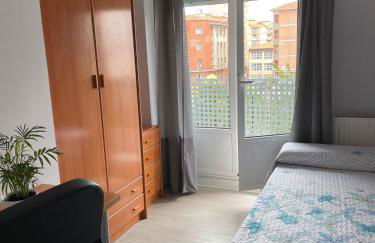 Centro de Gijón con acceso domotizado y buenos acabados - Foto 3